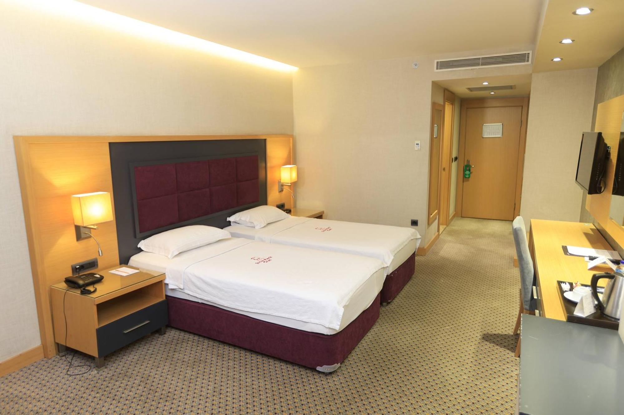 Sirin Park Hotel Adana Esterno foto