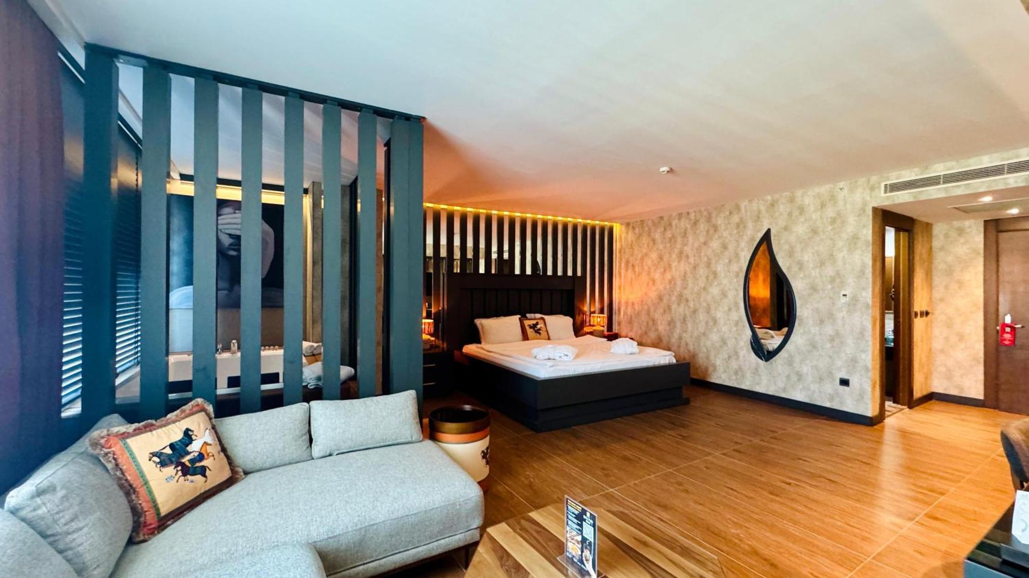 Sirin Park Hotel Adana Esterno foto