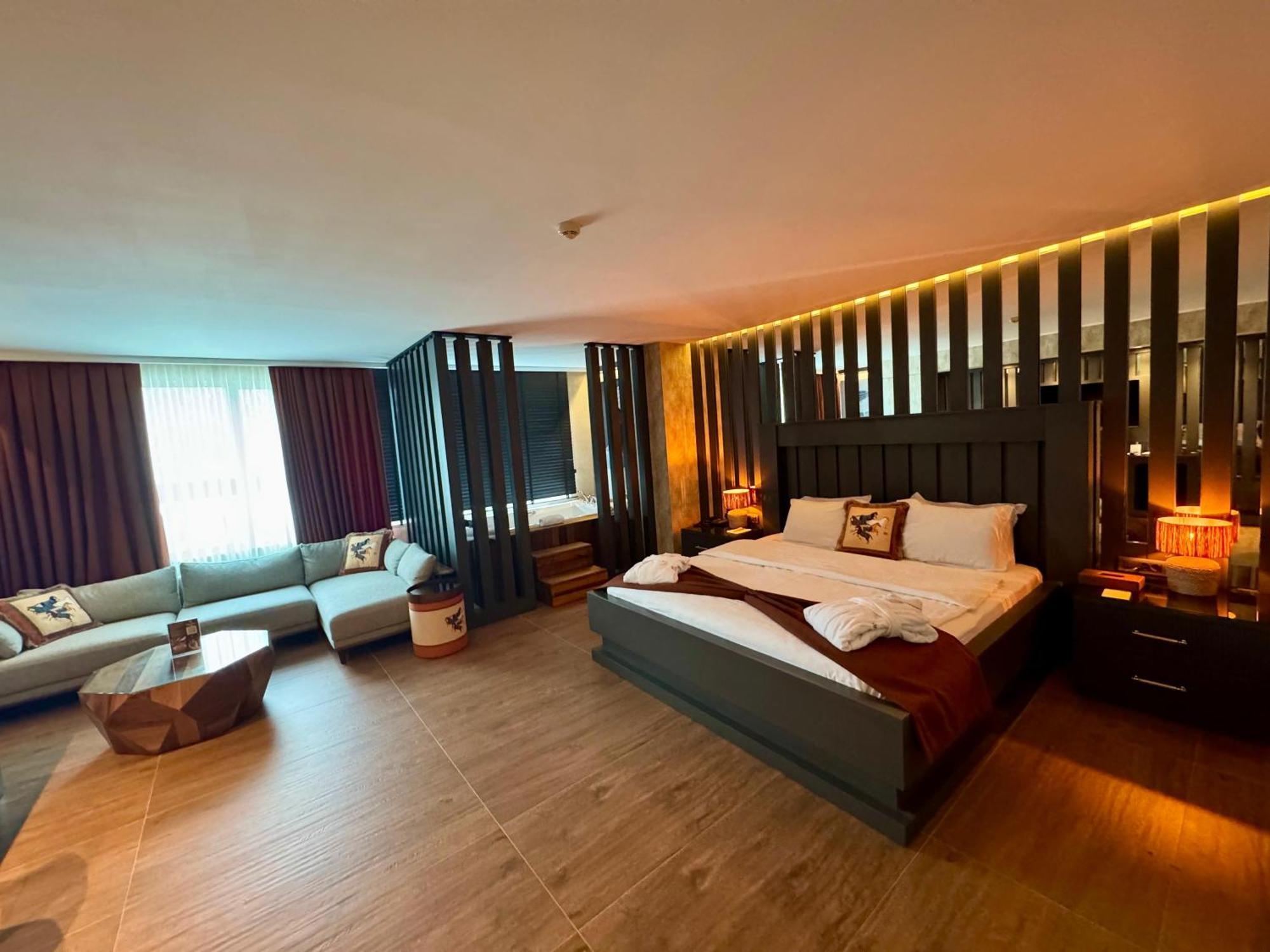 Sirin Park Hotel Adana Esterno foto